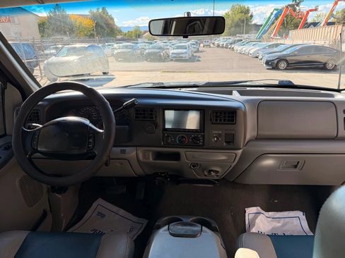 Used 2002 Ford F250 2WD SuperCab Super Duty image 10