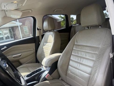 Used 2015 Ford Escape Titanium FWD image 11