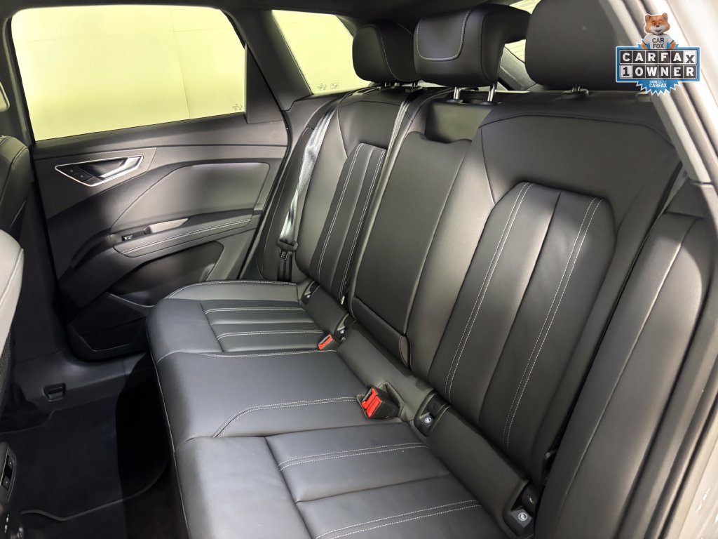 Used 2025 Audi Q4 e-tron Premium w/ Convenience Package AWD/4WD image 28