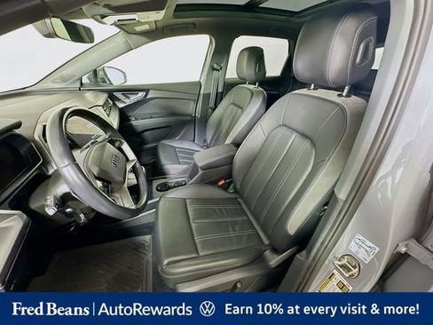 Used 2023 Audi Q4 e-tron Premium Plus w/ Premium Plus AWD/4WD image 27