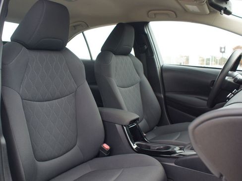 Used 2022 Toyota Corolla LE image 20