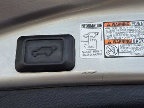 Used 2016 Toyota RAV4 XLE FWD image 26