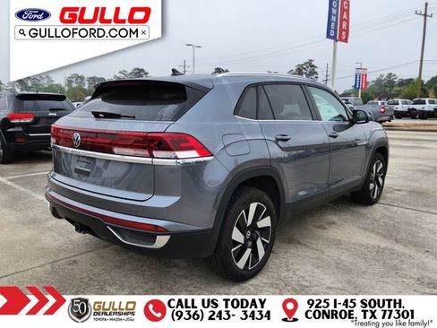 Used 2025 Volkswagen Atlas Cross Sport SE image 7