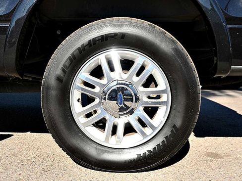 Used 2014 Ford F150 Lariat w/ Equipment Group 502A Luxury AWD/4WD image 10
