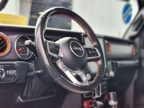 Used 2021 Jeep Gladiator Mojave image 16
