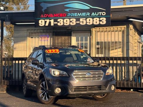 Used 2015 Subaru Outback 2.5i Limited image 1