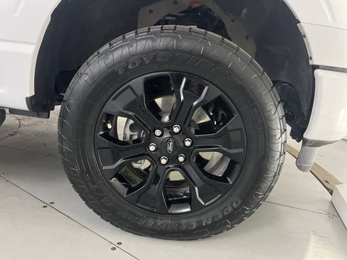 Used 2022 Ford F150 XLT w/ Equipment Group 302A High image 17