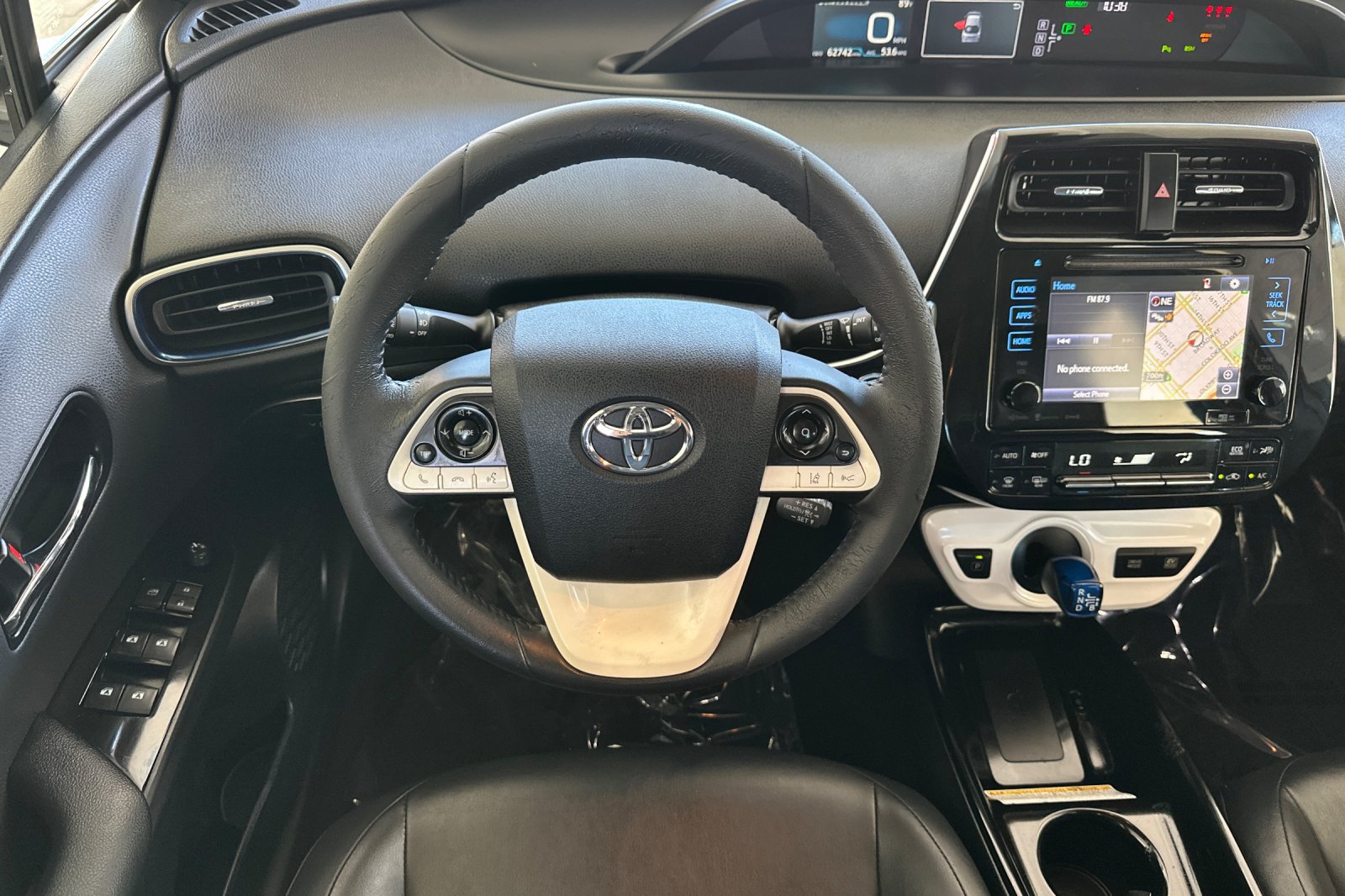 Used 2018 Toyota Prius Three Touring FWD image 15