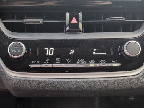 Used 2024 Toyota Corolla LE image 25