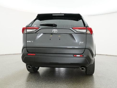 New 2025 Toyota RAV4 XLE image 17