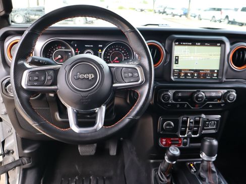 Used 2022 Jeep Gladiator Mojave AWD/4WD image 18