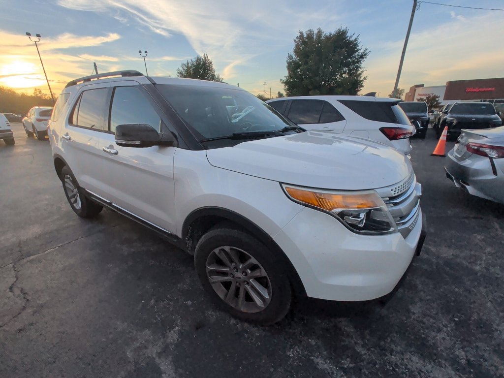 Used 2013 Ford Explorer XLT AWD/4WD image 2