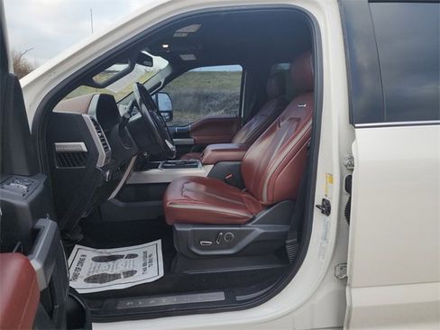 Used 2018 Ford F250 Platinum w/ Platinum Ultimate Package image 18