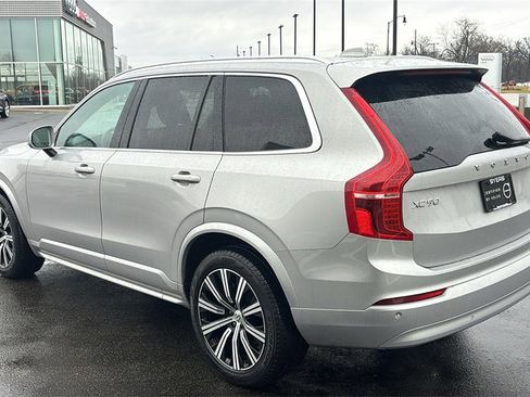 Certified 2023 Volvo XC90 B6 Core w/ Climate Package image 4