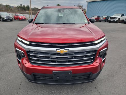New 2026 Chevrolet Traverse LT image 3