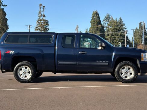 Used 2011 Chevrolet Silverado 1500 LT w/ All-Star Edition image 3