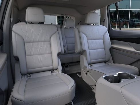 New 2026 Buick Enclave Avenir AWD/4WD image 17