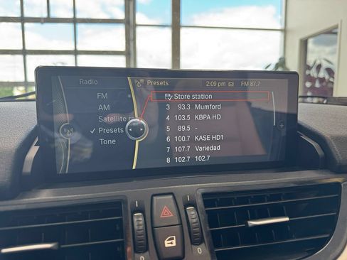 Used 2015 BMW Z4 sDrive28i RWD image 28