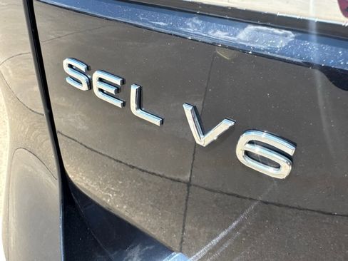 Used 2023 Volkswagen Atlas SEL Premium AWD/4WD image 6