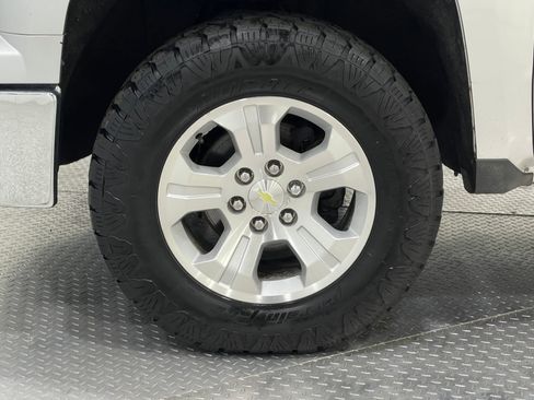Used 2015 Chevrolet Silverado 1500 LT image 34