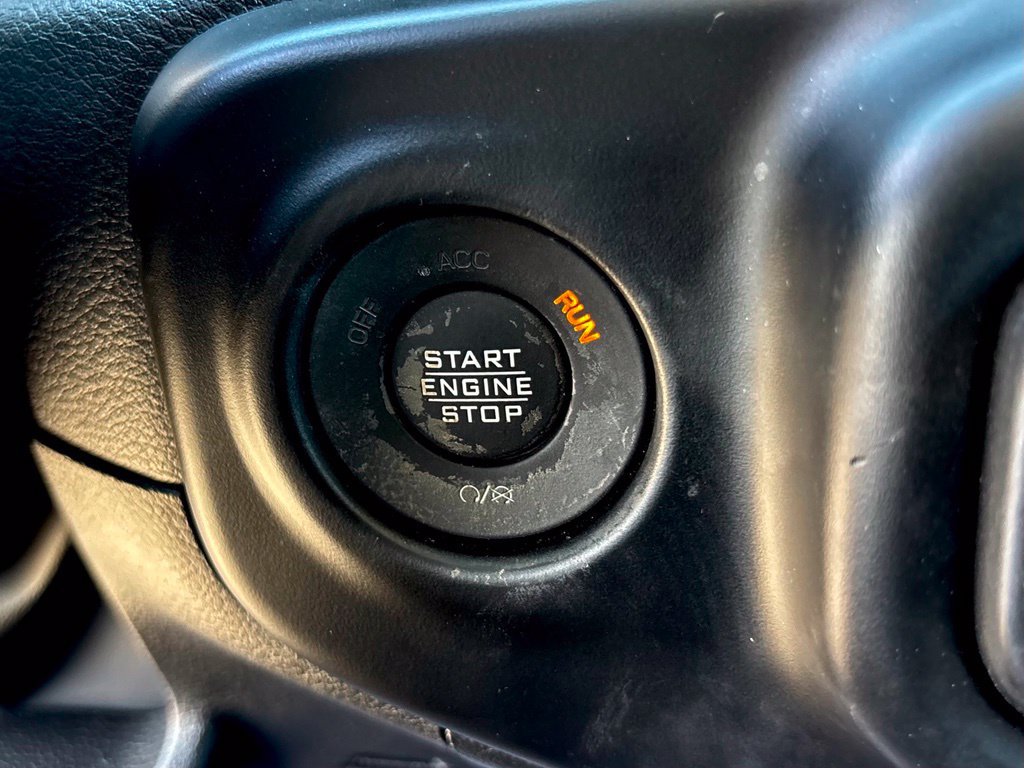 Certified 2023 Jeep Wrangler Unlimited Sahara AWD/4WD image 15