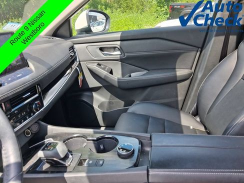 Used 2024 Nissan Rogue SL w/ SL Premium Package AWD/4WD image 14