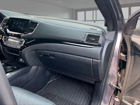 Used 2021 Honda Passport Touring image 17