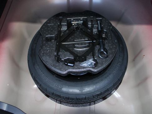 New 2025 Kia K4 EX image 9