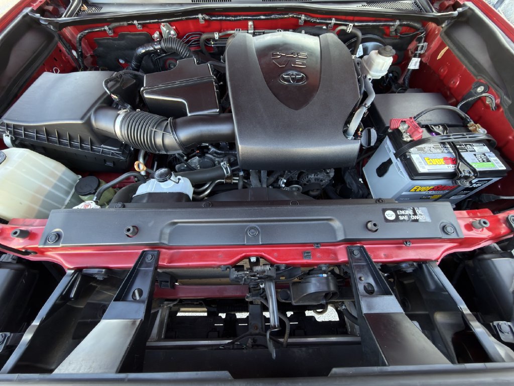 Used 2019 Toyota Tacoma SR5 RWD image 30