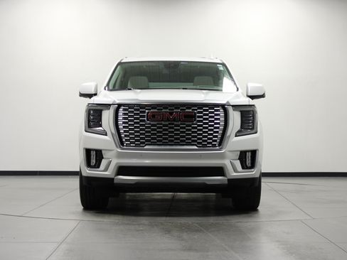 Used 2024 GMC Yukon Denali AWD/4WD image 9