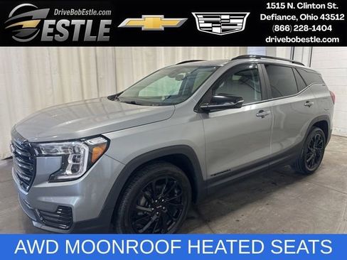 Used 2023 GMC Terrain SLE w/ Driver Convenience Package AWD/4WD image 1