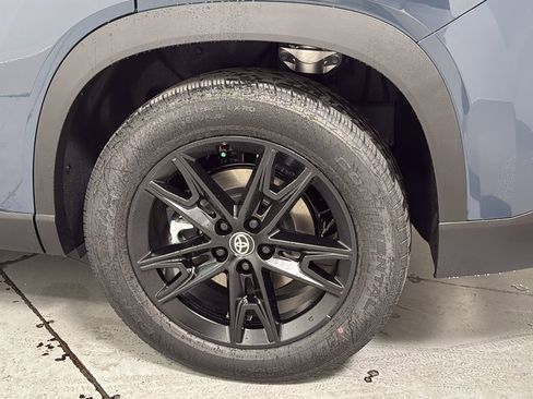 New 2026 Toyota Grand Highlander Platinum image 23