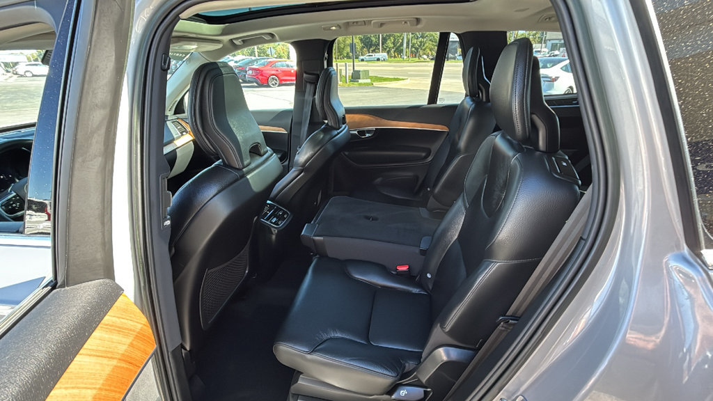 Used 2023 Volvo XC90 B6 Plus w/ Protection Package Premier AWD/4WD image 10