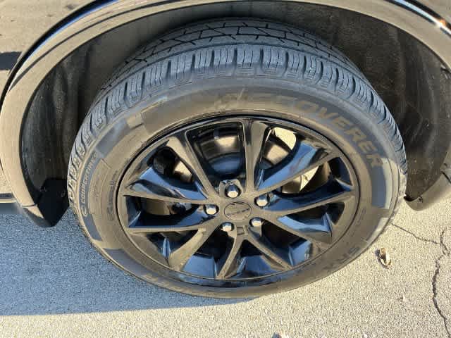 Used 2017 Dodge Durango R/T w/ Blacktop Package AWD/4WD image 12