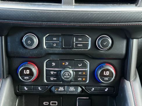 Used 2021 Chevrolet Tahoe RST image 16