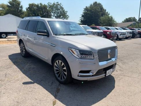 Used 2020 Lincoln Navigator Reserve w/ Luxury Package AWD/4WD image 8