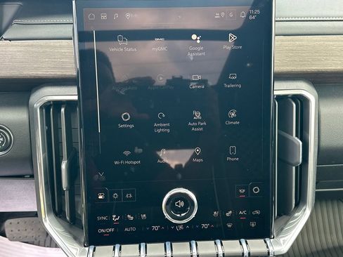 New 2026 GMC Acadia Denali w/ Super Cruise Package FWD image 29