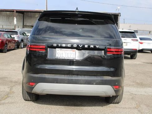 Used 2024 Land Rover Discovery S AWD/4WD image 4