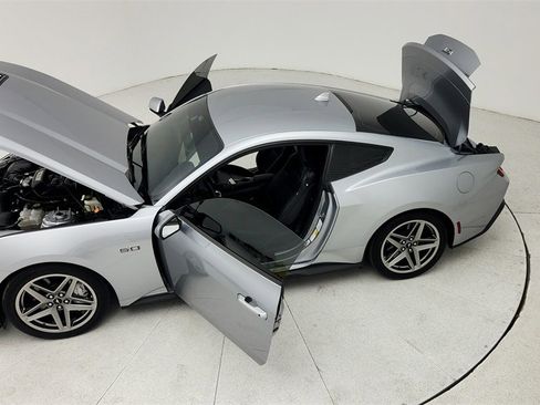 Used 2024 Ford Mustang GT Premium image 34