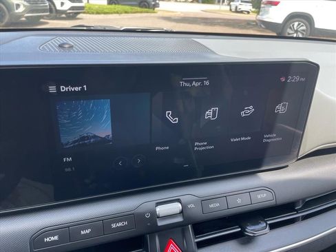 Used 2025 Kia K4 LXS image 19