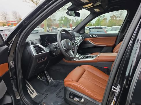 Used 2026 BMW X7 M60i image 14