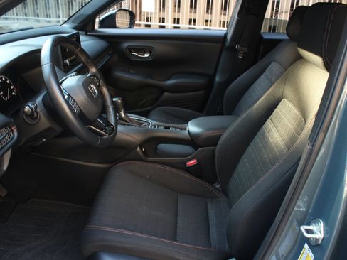 Used 2023 Honda HR-V Sport image 14