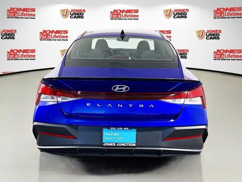 Certified 2025 Hyundai Elantra Sport FWD image 14