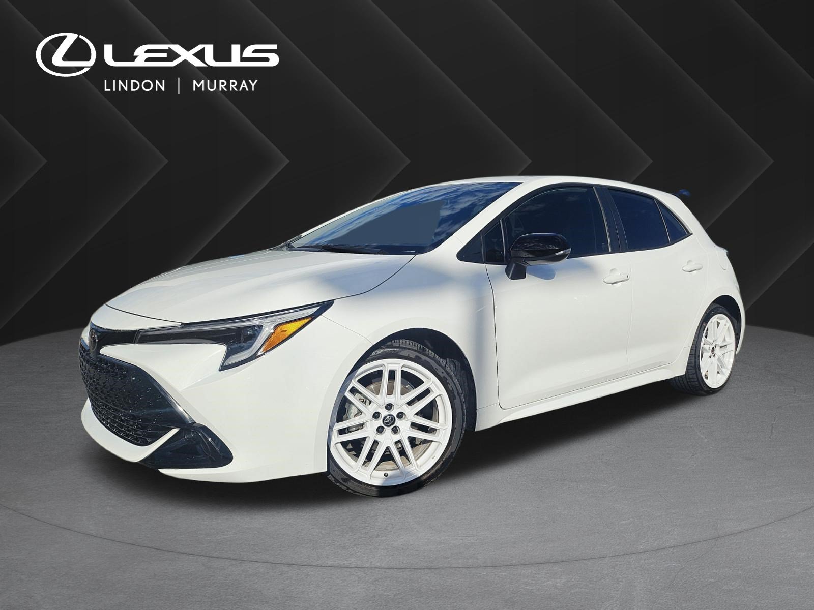 Used 2026 Toyota Corolla SE FWD image 1