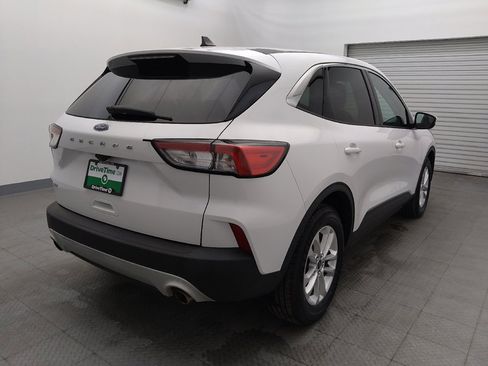 Used 2021 Ford Escape SE image 9