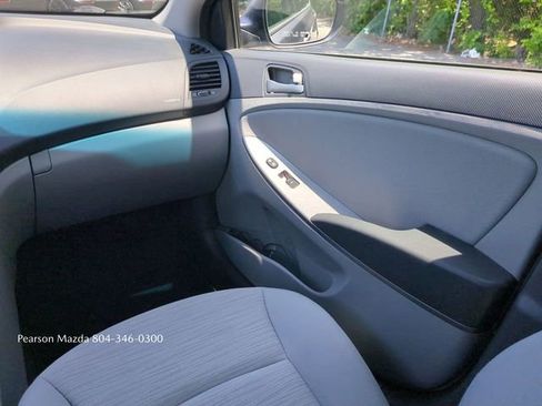 Used 2017 Hyundai Accent Value Edition FWD image 17