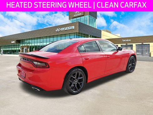Used 2020 Dodge Charger SXT w/ Driver Convenience Group image 5
