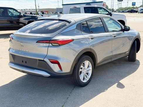 Used 2025 Buick Envista Preferred FWD image 4