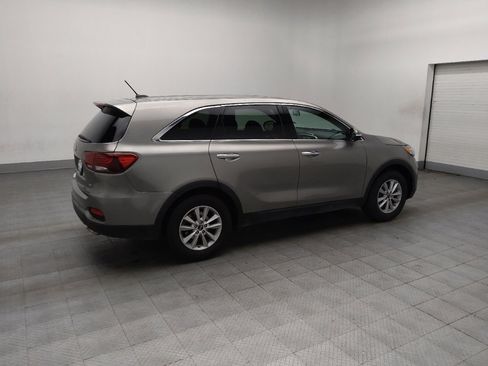 Used 2019 Kia Sorento LX image 10