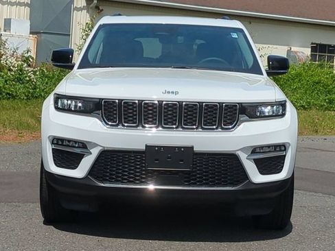 Certified 2023 Jeep Grand Cherokee Limited AWD/4WD image 2